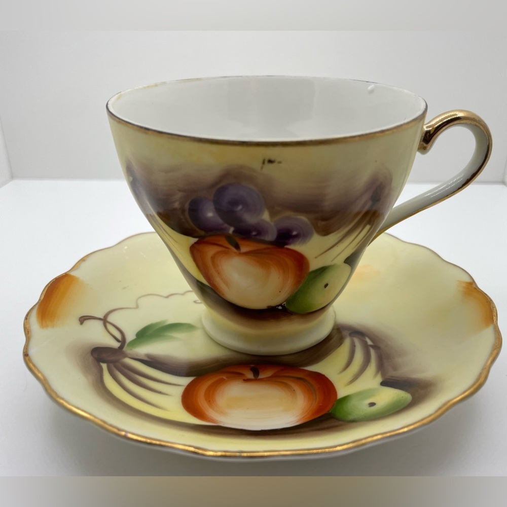 Vintage Hand Painted Gold Trim Fruit Tea cup & Saucer Plate  Made in Japan 5.5”